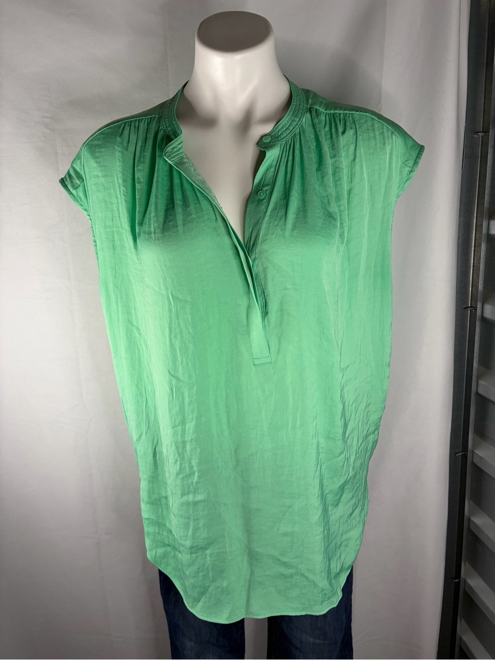Adrienne Vittadini Mint Green Cap Sleeve Henley Tunic